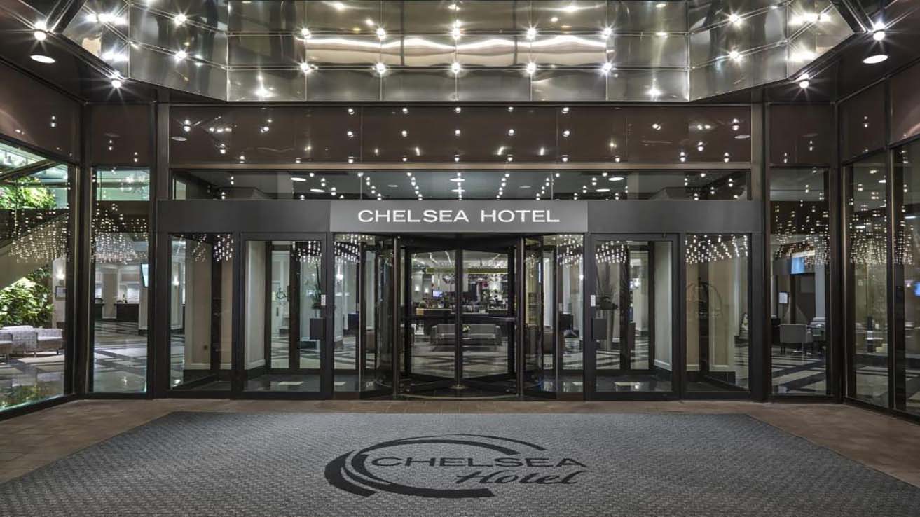 Toronto Family-Friendly Hotels: A Personal Guide