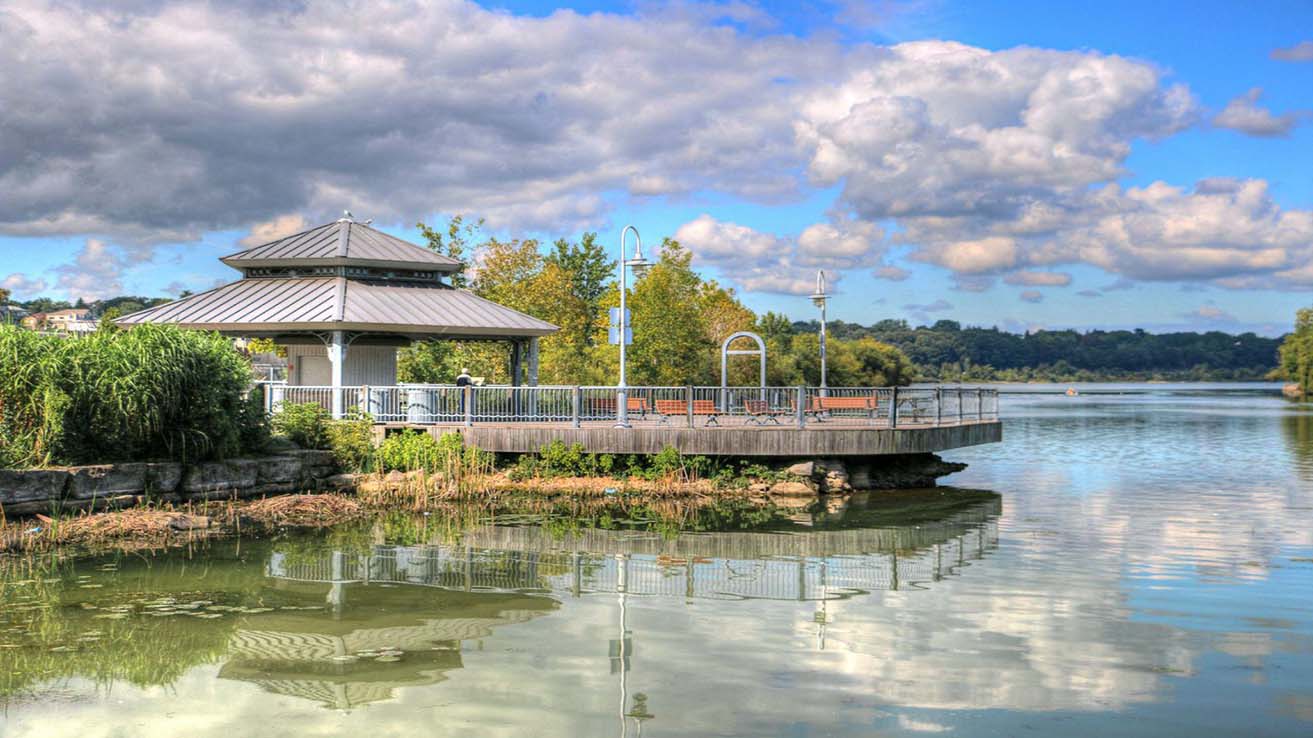 Hamilton Waterfront Trails at Sunset: My Personal Journey