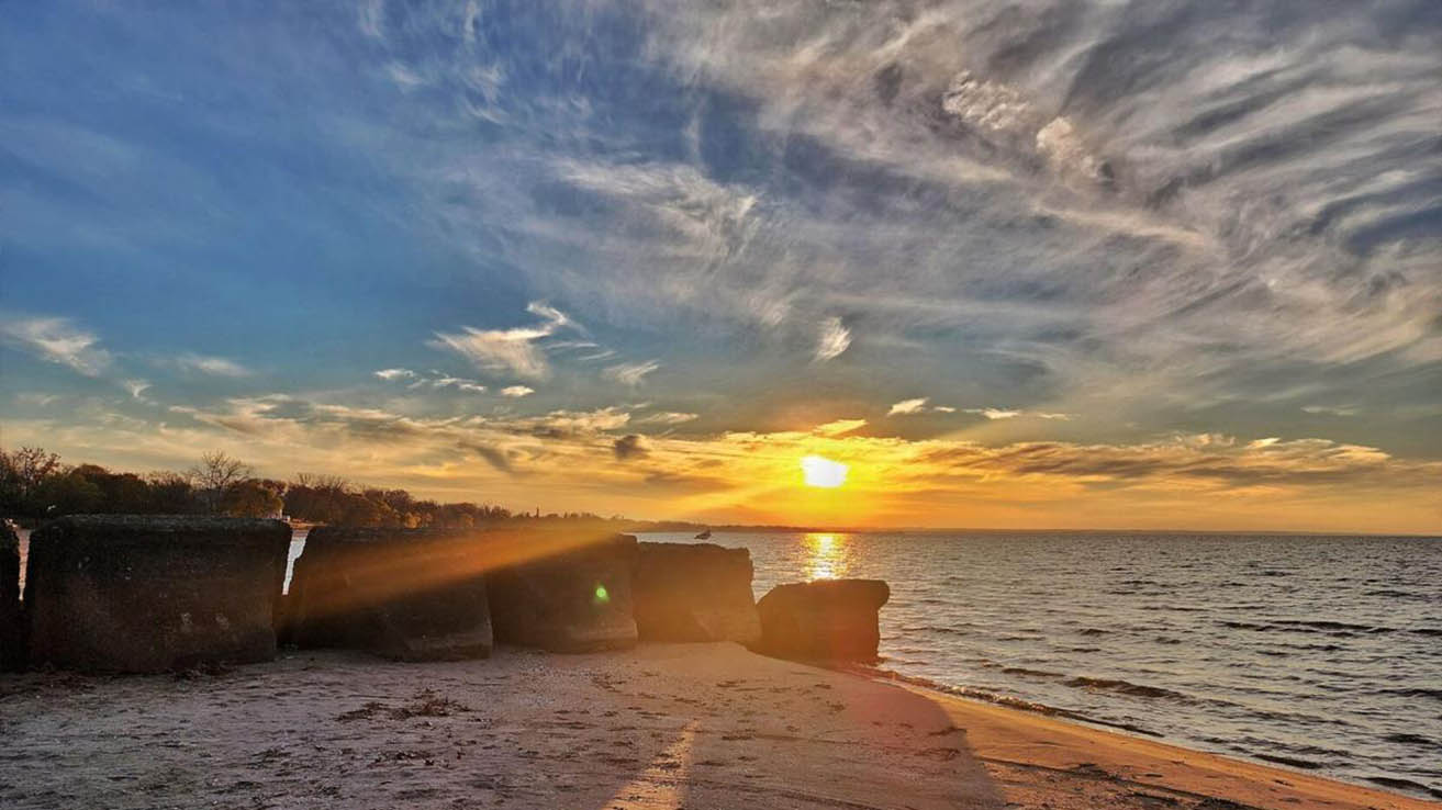 St. Catharines Harbour at Sunset: My Favourite Photography Spots