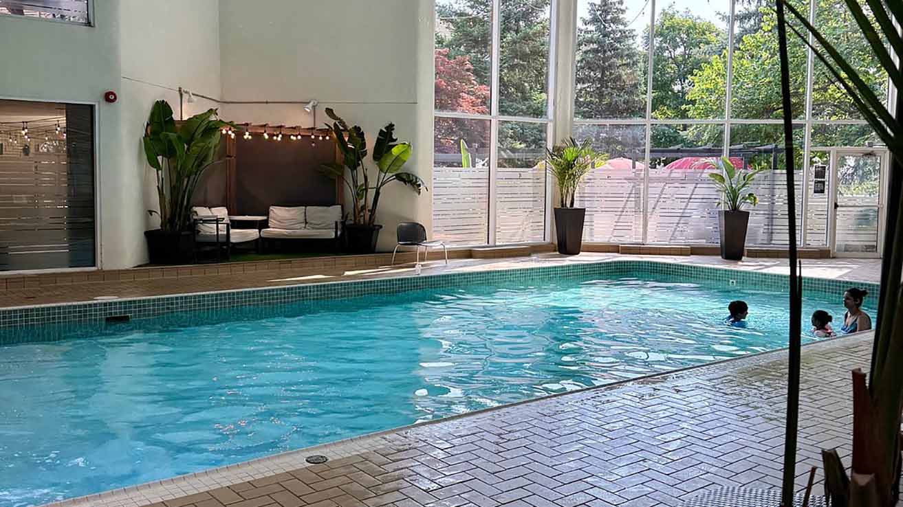 Honeymoon Bliss: Romantic Luxury Hotels in St. Catharines